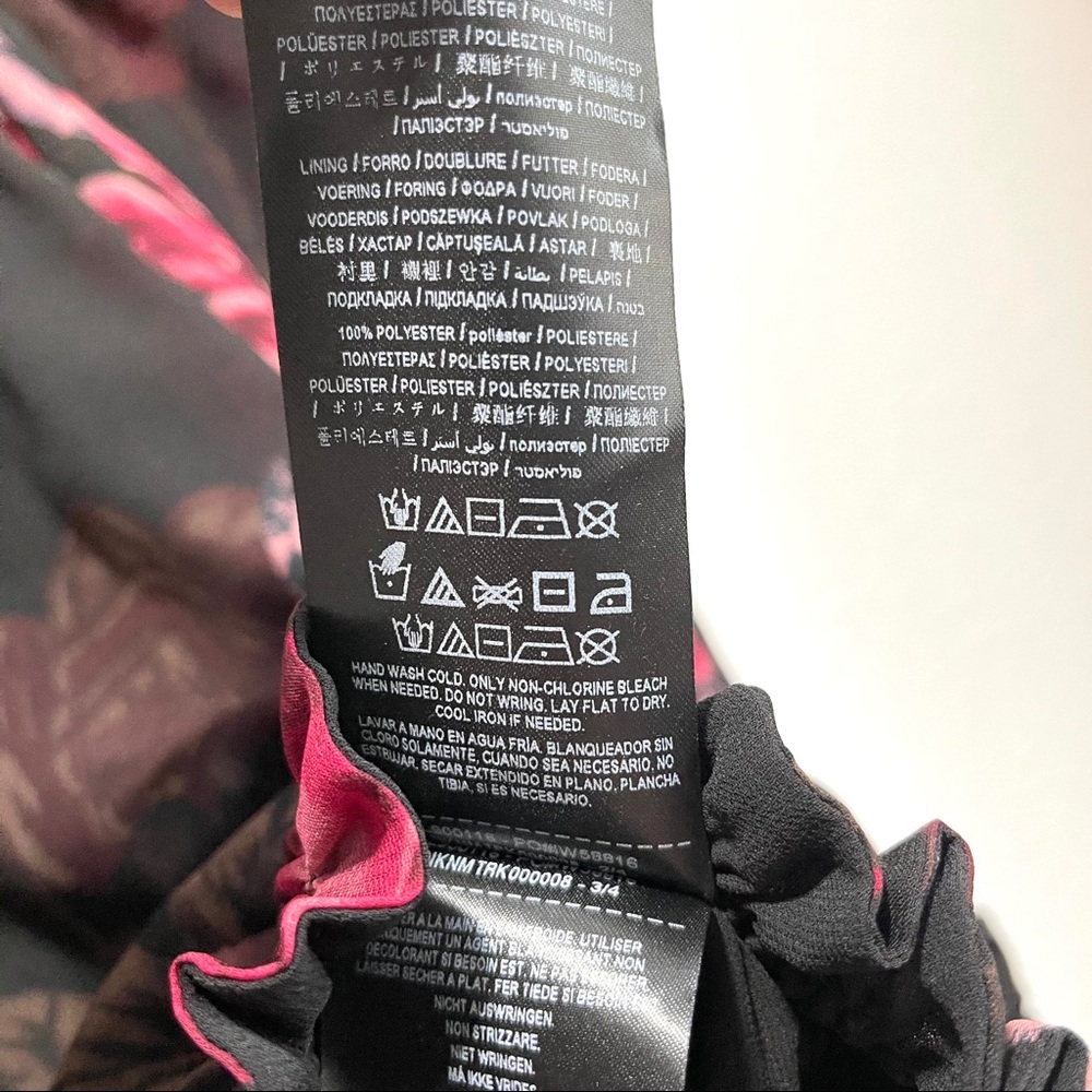 GUESS Black Floral Sleeve Scoop Neck Top - Picture 8 of 8
